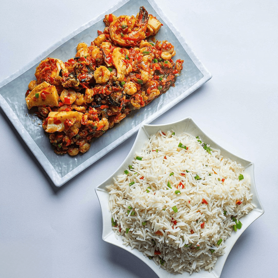 WHITE RICE AND SEAFOOD SAUCE 